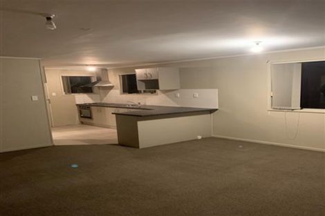 Photo of property in 3/152 Lincoln Road, Henderson, Auckland, 0610