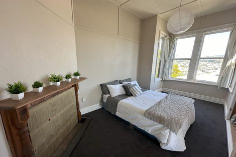 Photo of property in 11 Vogel Street, Mount Victoria, Wellington, 6011