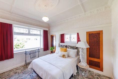 Photo of property in 19 Brightwater Terrace, Terrace End, Palmerston North, 4410