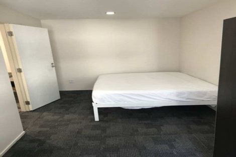 Photo of property in Empire Apartments, 1520/21 Whitaker Place, Grafton, Auckland, 1010
