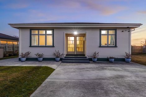 Photo of property in 40 George Street, Levin, 5510