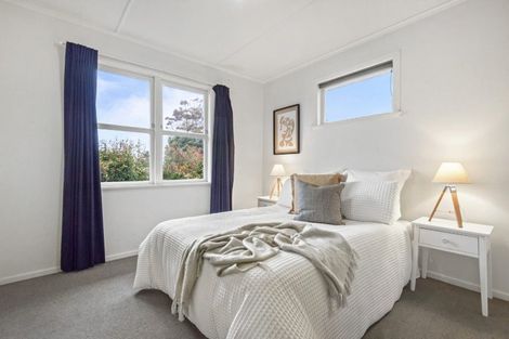 Photo of property in 72 Blakeborough Drive, Forrest Hill, Auckland, 0620