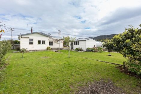 Photo of property in 10 Mills Street, Runanga, 7803