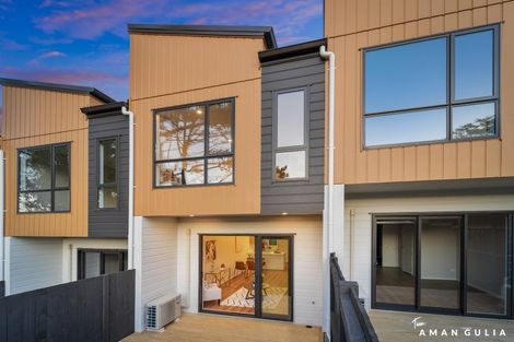 Photo of property in 1/93 Woodglen Road, Glen Eden, Auckland, 0602