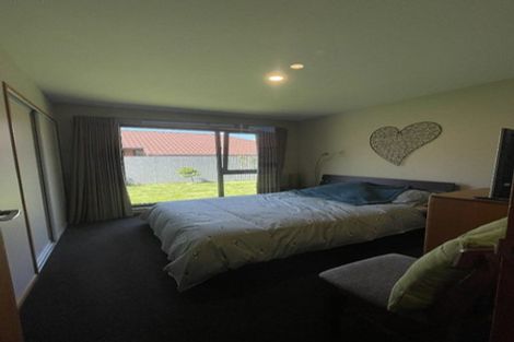 Photo of property in 237a Wainoni Road, Avondale, Christchurch, 8061