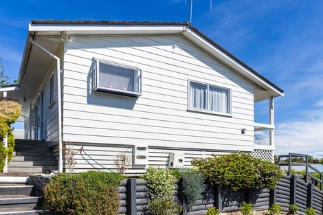 Photo of property in 108 Tamatea Road, Taupo, 3330