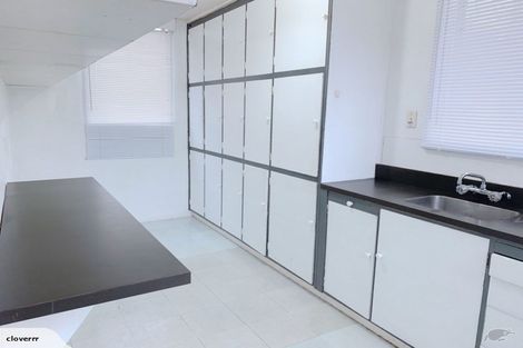 Photo of property in 37 Royal Road, Massey, Auckland, 0614