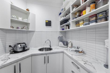 Photo of property in 60 Adler Drive, Ohauiti, Tauranga, 3112