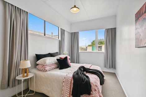 Photo of property in 20 Bouverie Street, Petone, Lower Hutt, 5012