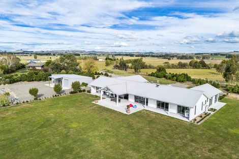Photo of property in 470 Porangahau Road, Waipukurau, 4282