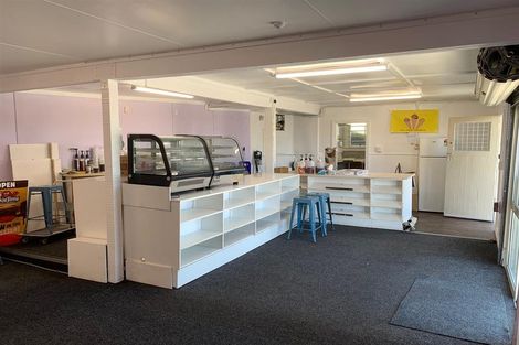 Photo of property in 77 Main South Road, Karoro, Greymouth, 7805