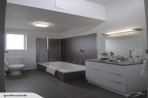 Photo of property in 4/27 Brockworth Place, Riccarton, Christchurch, 8011