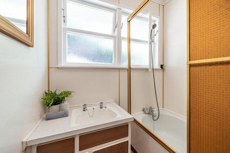 Photo of property in 75 Logie Street, Stokes Valley, Lower Hutt, 5019