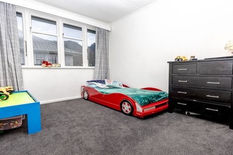 Photo of property in 73 Richmond Street, Cobden, Greymouth, 7802