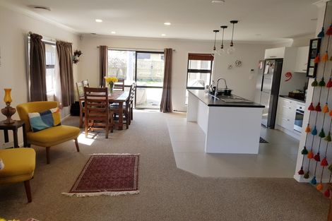 Photo of property in 8 Teafields Court, Huntington, Hamilton, 3210