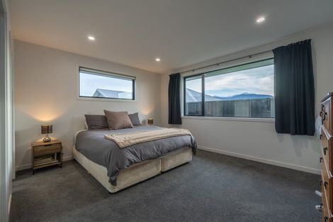 Photo of property in 5 Millar Place, Te Anau, 9679