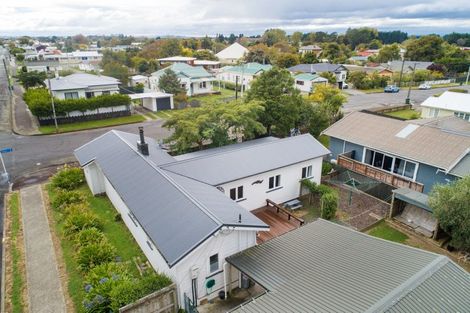 Photo of property in 25 Hunia Street, Marton, 4710