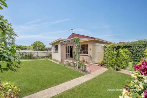 Photo of property in 12 Oxford Street, Holmes Hill, Oamaru, 9401