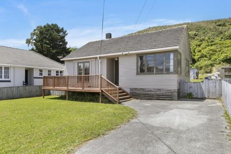 Photo of property in 196 Waddington Drive, Naenae, Lower Hutt, 5011