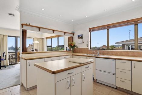 Photo of property in 14 Shearman Grove, Tauranga South, Tauranga, 3112