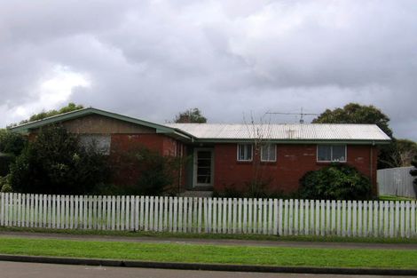 Photo of property in 10 Benbow Place, Awapuni, Palmerston North, 4412