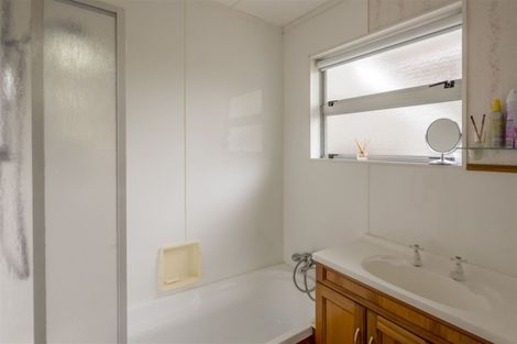 Photo of property in 8 Regal Street, Levin, 5510