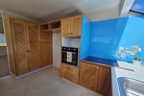 Photo of property in 1/979 Beach Road, Torbay, Auckland, 0630