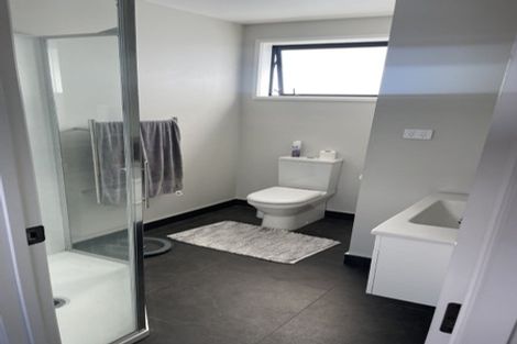 Photo of property in 15 Keys Street, Elderslea, Upper Hutt, 5018