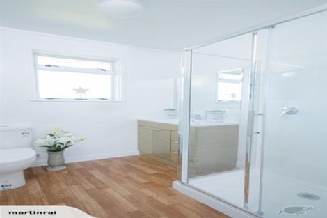 Photo of property in 2/24a Vine Street, Mangere East, Auckland, 2024