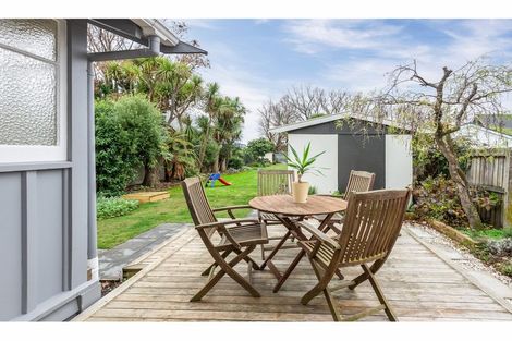 Photo of property in 128 Stapletons Road, Richmond, Christchurch, 8013