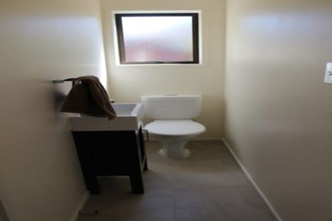 Photo of property in 4/15 Millhouse Drive, Northpark, Auckland, 2013