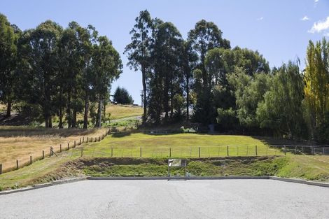 Photo of property in 34 Mountain View Road, Dalefield, Queenstown, 9371