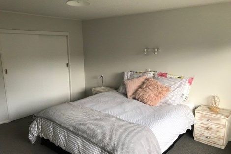 Photo of property in 1/41 Parkvale Road, Karori, Wellington, 6012