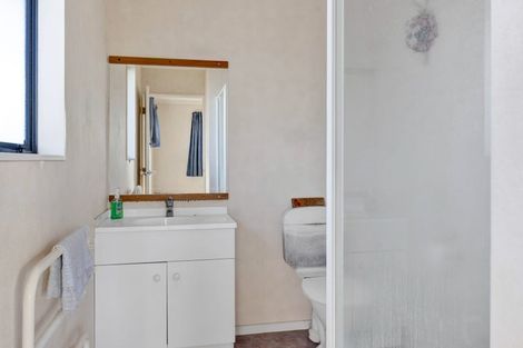 Photo of property in 11c Warwick Road, Stratford, 4332