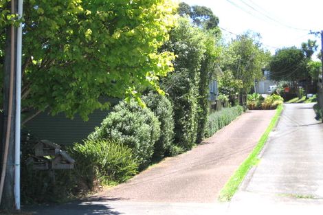 Photo of property in 1/37 Wolsley Avenue, Milford, Auckland, 0620