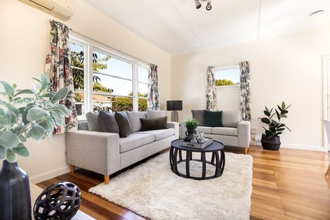 Photo of property in 127b Williams Street, Cambridge, 3434