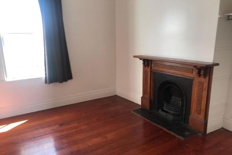 Photo of property in 35 Hankey Street, Mount Cook, Wellington, 6011