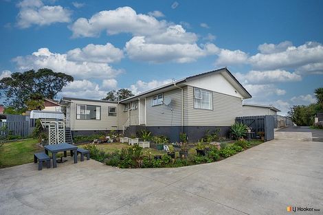 Photo of property in 52 Hobart Crescent, Wattle Downs, Auckland, 2103