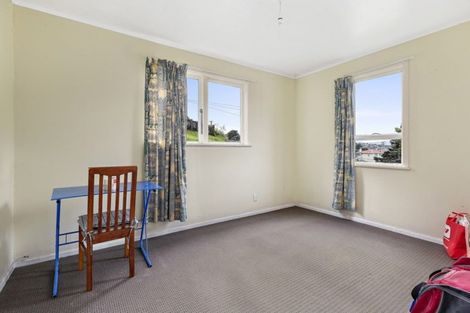 Photo of property in 11 Arene Grove, Titahi Bay, Porirua, 5022