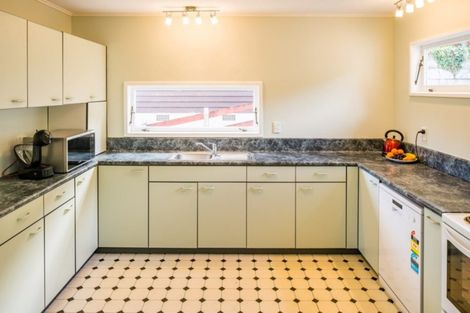 Photo of property in 11 Penryn Drive, Camborne, Porirua, 5026