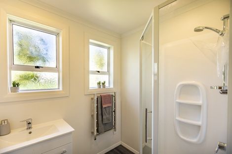 Photo of property in 24 Great North Road, Waipawa, 4210