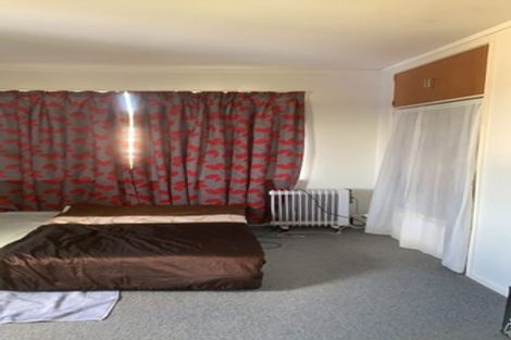 Photo of property in 28 Nutsey Avenue, Northcote, Auckland, 0627