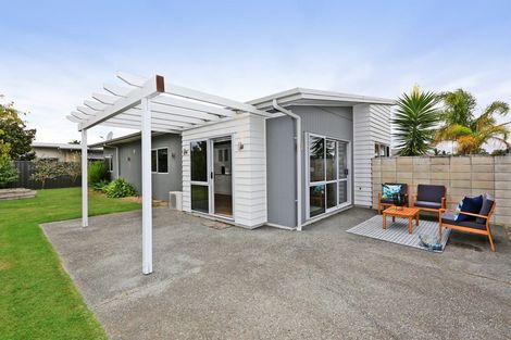 Photo of property in 14 Pacific Avenue, Poraiti, Napier, 4112