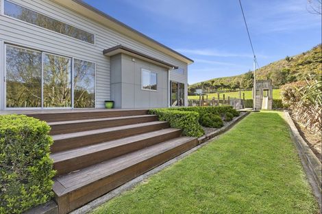 Photo of property in 881 Old Mountain Road, Waitetuna, Raglan, 3295