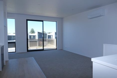 Photo of property in 39 Kamahi Place, Paraparaumu, 5032