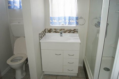 Photo of property in 13 Balloch Street, Randwick Park, Auckland, 2105