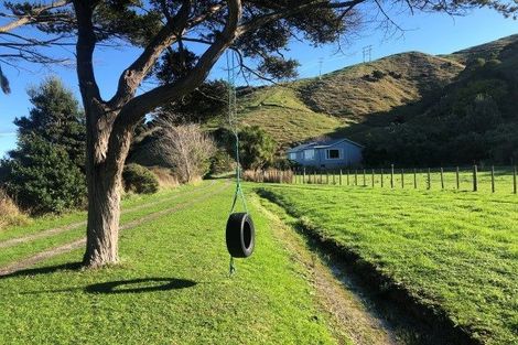 Photo of property in 243 Grays Road, Pauatahanui, Porirua, 5381