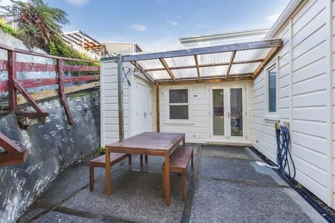 Photo of property in 519 Adelaide Road, Berhampore, Wellington, 6023