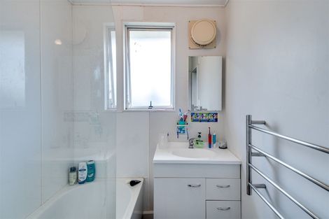 Photo of property in 6 Walton Way, Flaxmere, Hastings, 4120