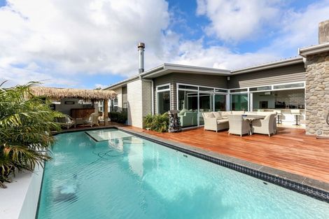 Photo of property in 192a Heta Road, Highlands Park, New Plymouth, 4312